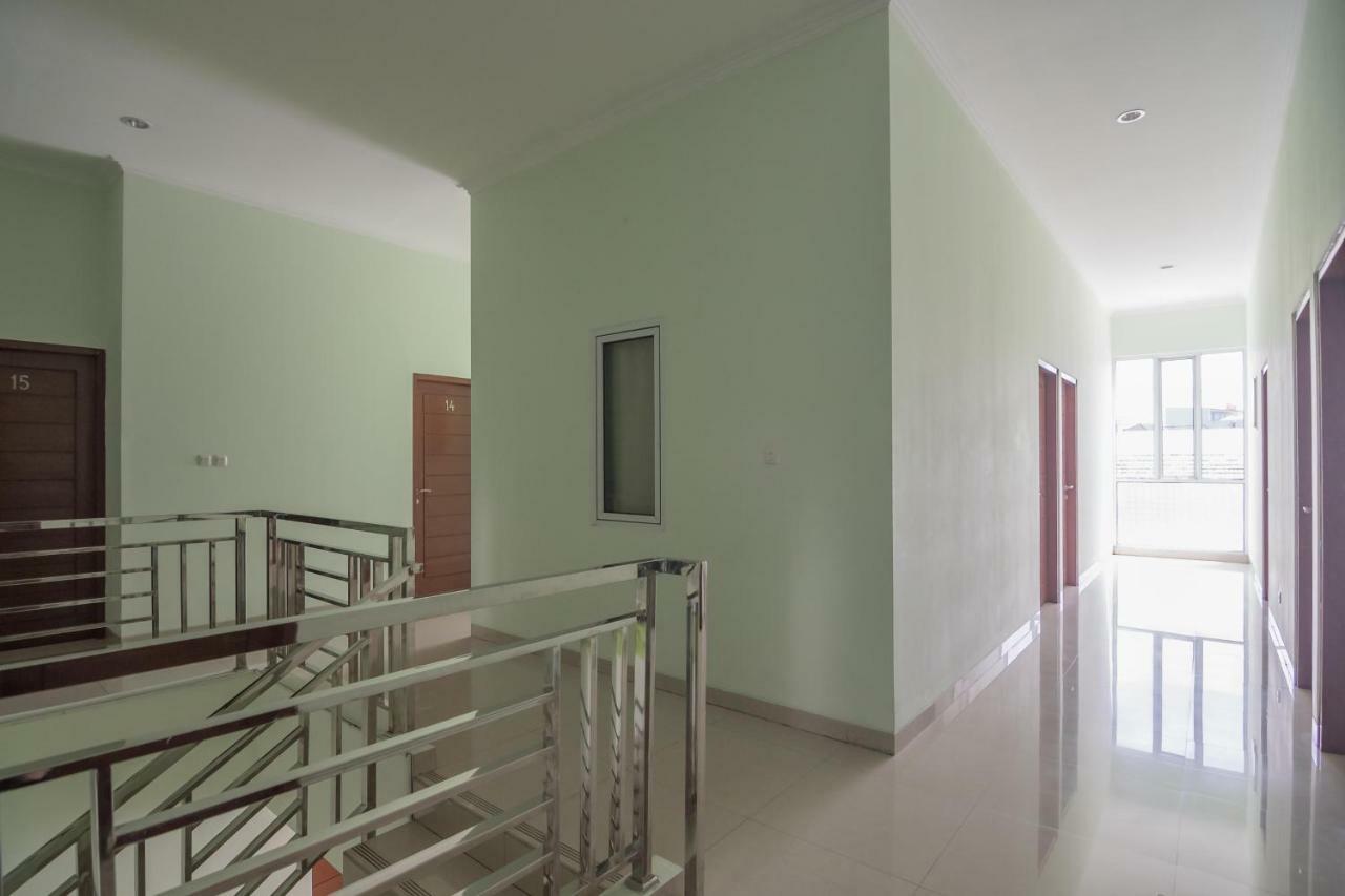 Reddoorz At Gatot Subroto Lampung Hotel Bandar Lampung Exterior foto